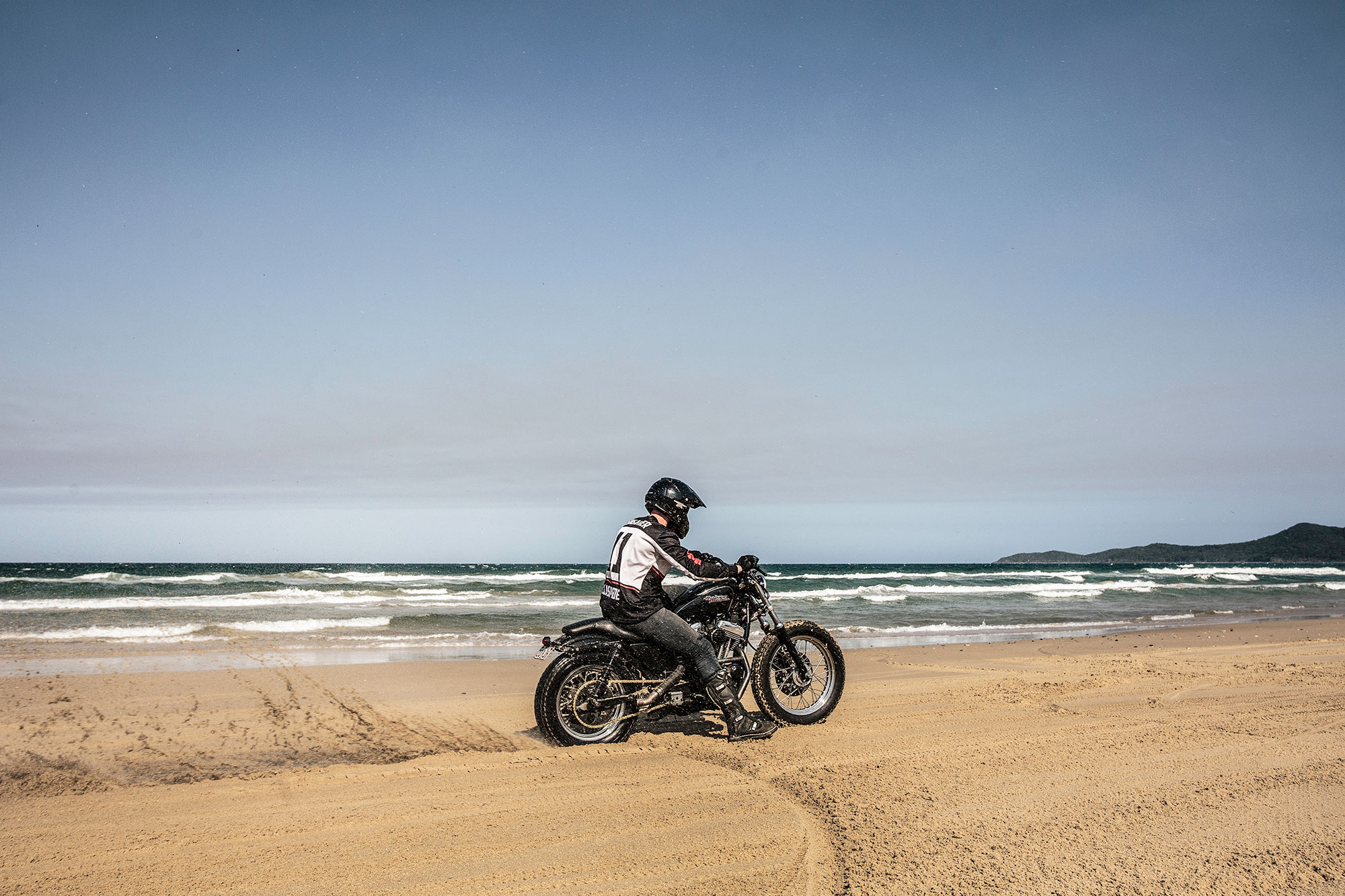 Ellaspede-Motorcycle-Beach-sand-spray_Jeff_Camden